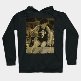 Pete Maravich - Vintage Design Of Basketball Hoodie